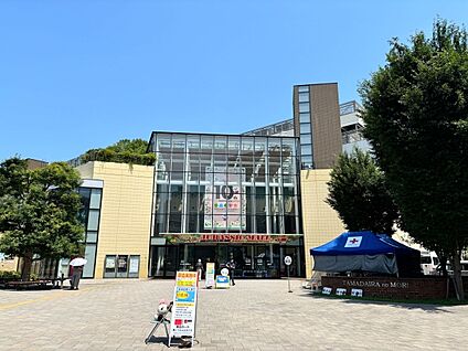 イオンモール多摩平の森 約1890m