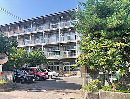 長野市立更北中学校 約3340m