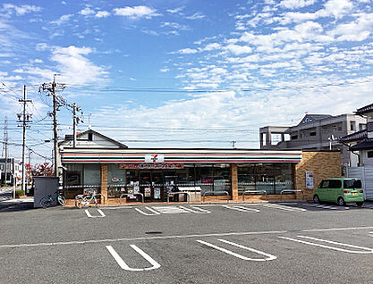 セブンイレブン 蟹江町源氏店 約350m