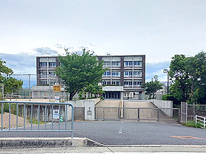 町立大山崎中学校 約780m