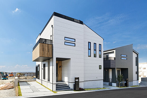 【飽きのこない白を基調としたデザイン】※当社施工例