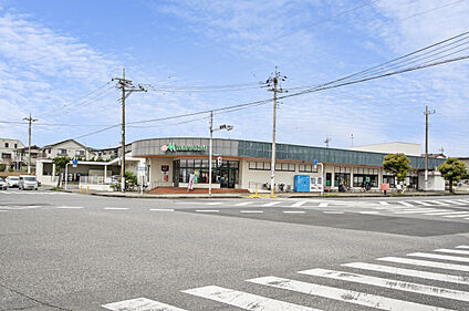 マルエツ国分寺台店 現地から620m～680m。(徒歩8分～9分。)