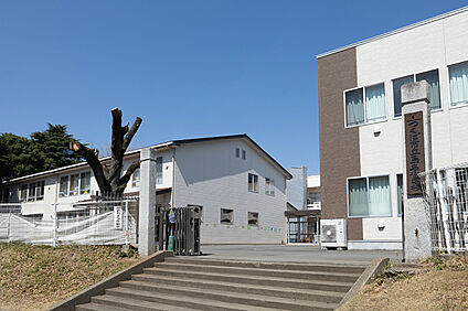 つくば市立島名小学校 現地から1300m～1450m。(徒歩17分～19分。)