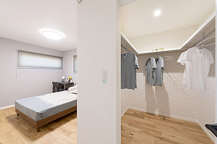 【ウォークインクローゼット】