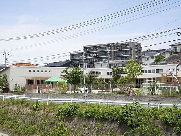 福岡幼稚園（約190m）