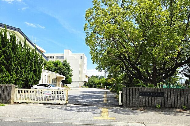 栄進中学校