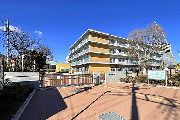 大久保小学校(指定校)（現地より徒歩15分）