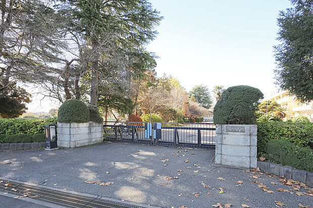 南部中学校(現地より徒歩9分)