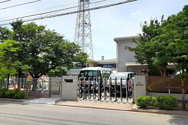 佐藤幼稚園(現地より徒歩5分)