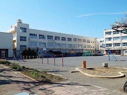 横浜市立希望ケ丘小学校 450m