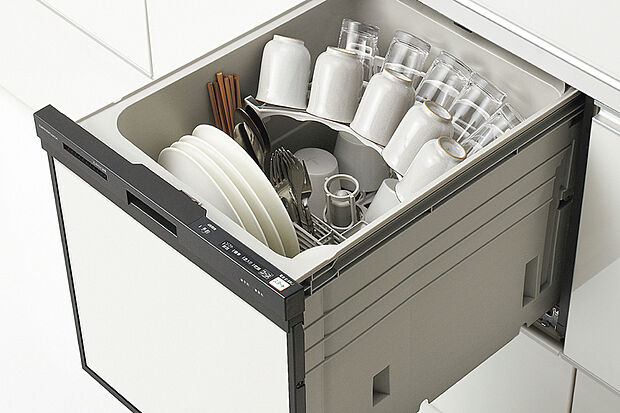 【【食器洗い乾燥機】】面倒な後片付けをサポートするビルトインタイプの食器洗い乾燥機です。毎日の家事を時間短縮してくれます。※写真はイメージです。