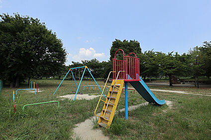 川久保公園（現地より徒歩6分） 約420m