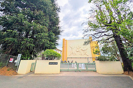 清明小学校（現地より徒歩10分） 約730m