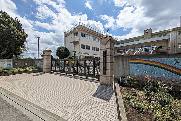 大東小学校(現地より徒歩9分)
