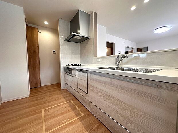 【4号棟 キッチン】