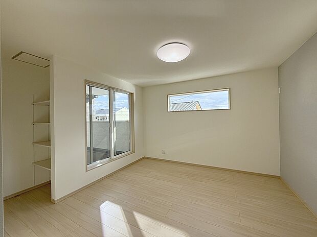 【1号棟 主寝室】