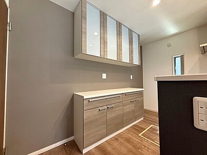 【1号棟 キッチンカップボード】