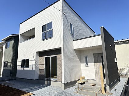 【4号棟　現地外観】