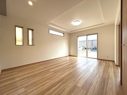 【2号棟 LDK】