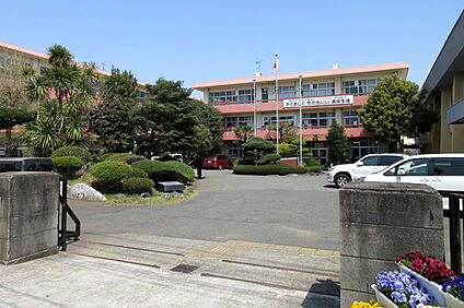 鴻巣市立鴻巣中学校 徒歩900m