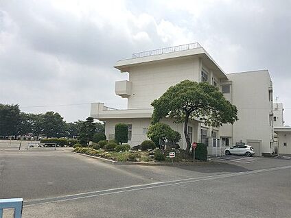 深谷市立岡部西小学校 徒歩600m