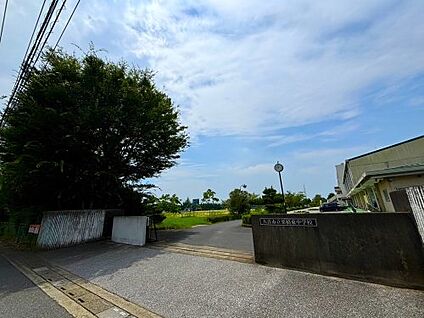 久喜市立栗橋東中学校 徒歩2400m