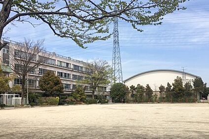 北本市立東小学校 徒歩700m