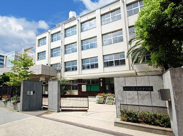 大阪市立喜連中学校(約960m)