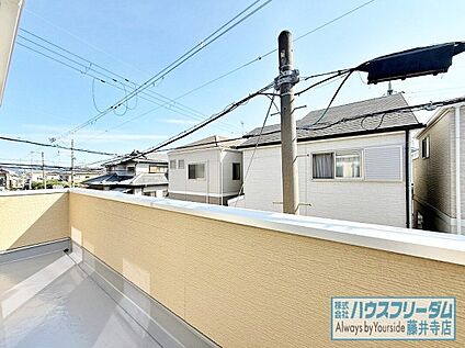 日当たりの良いバルコニー