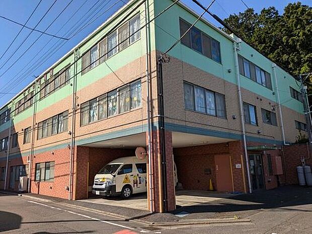 西堀ひかわ幼稚園（約240m）