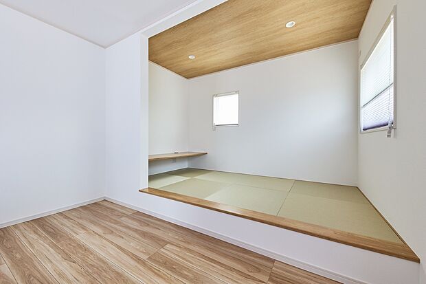【モデルハウス28号棟】和室。落ち着いた空間で集中して作業に取り組めます。