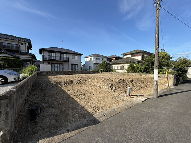 【2026/7/19 販売現地】 可変型洋室や土間収納など、快適な暮らしを彩る様々なプランを採用した1邸。