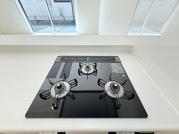 【【(1)号棟　コンロ】】3口コンロで料理の時間を短縮します！