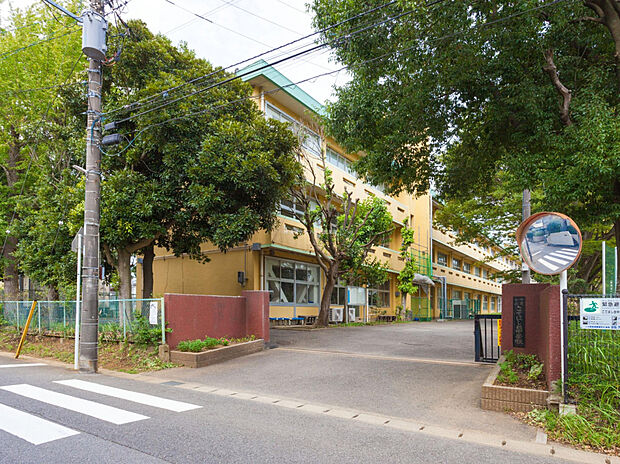 千葉市立こてはし台中学校（約946m）