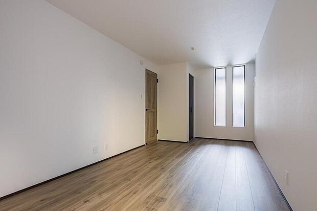 【【本分譲地に建築可能な建物プラン例】】将来間仕切り可能な2ドア1ルーム。お子様の成長や暮らし方の変化にあわせて、柔軟に対応できる間取りです。《分譲地外:建物面積104.49m2、建物価格2174万円》