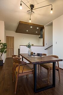 【本分譲地に建築可能な建物プラン例】