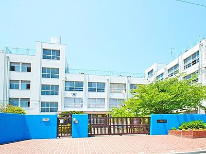加美南中学校 約700m(徒歩9分)