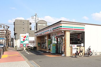 セブンイレブン練馬田柄通り店 570m
