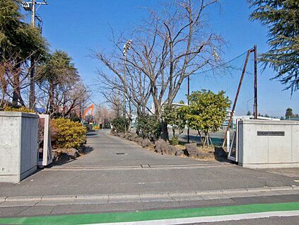 新座市立第三中学校 1228m
