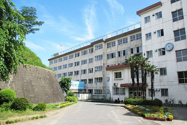 松戸市立河原塚中学校(現地より徒歩15分)