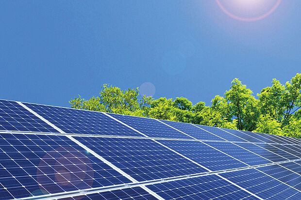 【【太陽光パネル+オール電化】】全棟に太陽光パネルを採用。さらにIHやエコキュートなどを備えたオール電化の住まいが、環境と家族に優しい暮らしを実現します。