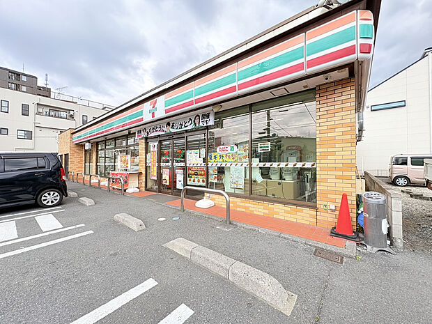 セブンイレブン足立鹿浜6丁目店（約350m）