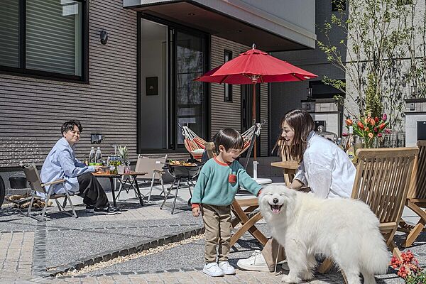 夏の道へとつづく、遊歩道沿いに誕生。とっておきの「おゆみ野」。(参考写真)