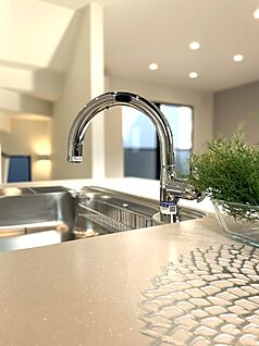 タッチレス蛇口浄水器一体型ハンドシャワー