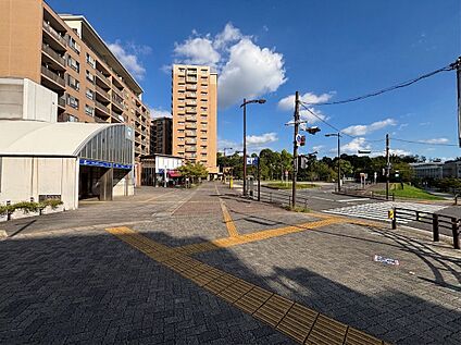 地下鉄名城線「自由ヶ丘」駅 1,360m～1,380m(徒歩17分～18分)