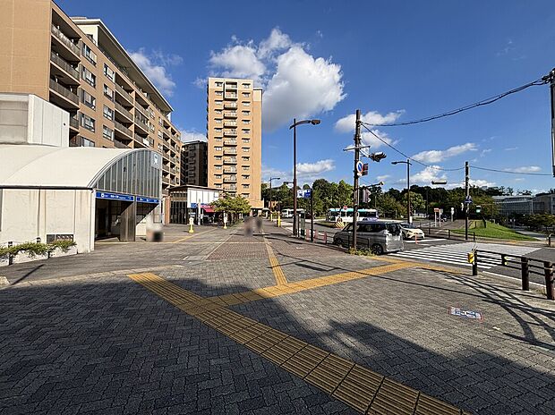 地下鉄名城線「自由ヶ丘」駅（約1m）
