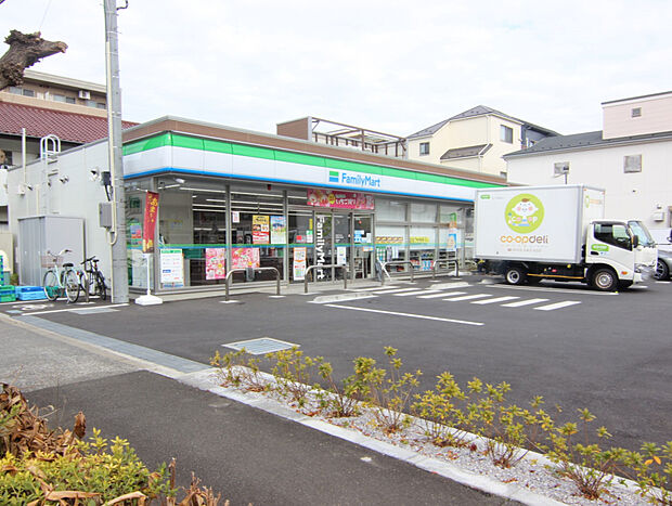 ファミリーマート三鷹消防大学通り店（約416m）