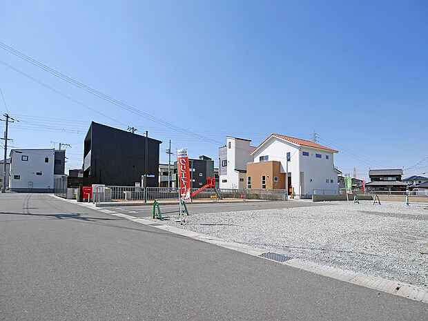 【ブロードヴィレッジ７加古川町友沢】現地写真。見学可能な建売モデルございます！はじめての見学予約でアマゾンギフトカード3000円分プレゼント！ご利用ください！TEL:0120-31-8848
