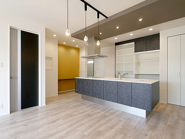 【【イーストタウン2米田】クリエイト施工例】見学可能な建売モデルございます!はじめての見学予約でアマゾンギフトカード3000円分プレゼント!ご利用ください!TEL:0120-31-8848