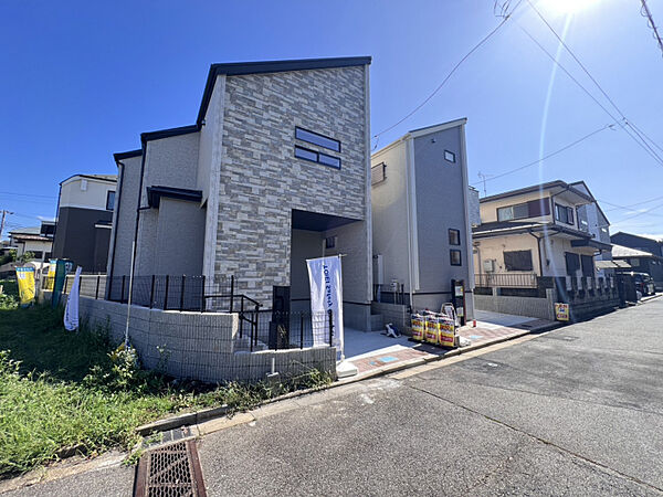 【外観写真】　全区画、敷地面積30坪超◎制震ダンパーを搭載した、こだわりの全2邸が誕生しました！京成本線「八千代台」駅まで徒歩15分の好立地です！